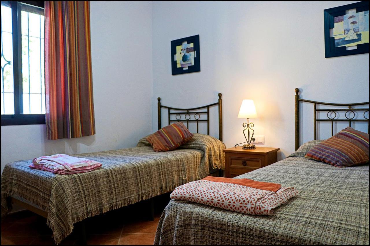 Chalet Con Piscina Privada โกนิล เด ลาฟรอนเตรา ภายนอก รูปภาพ