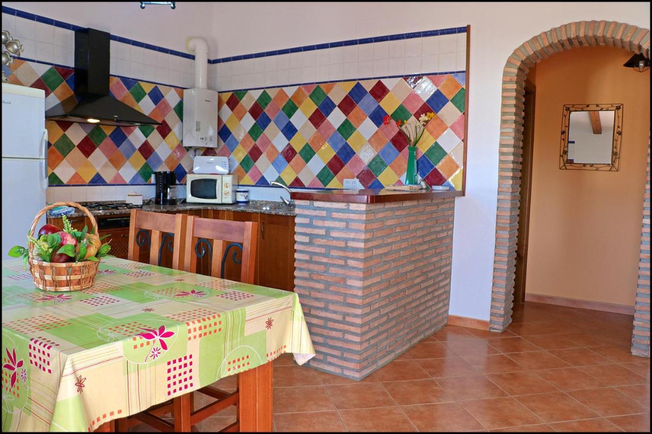 Chalet Con Piscina Privada โกนิล เด ลาฟรอนเตรา ภายนอก รูปภาพ